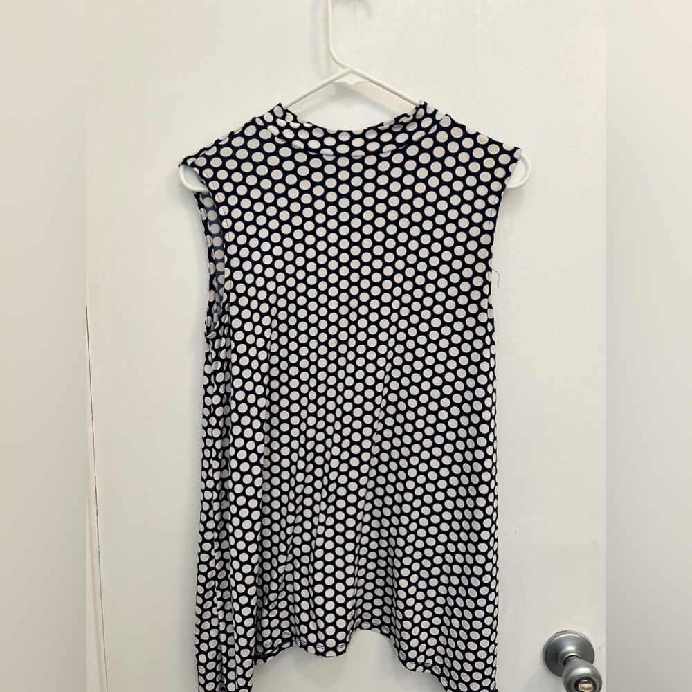 Sleeveless top